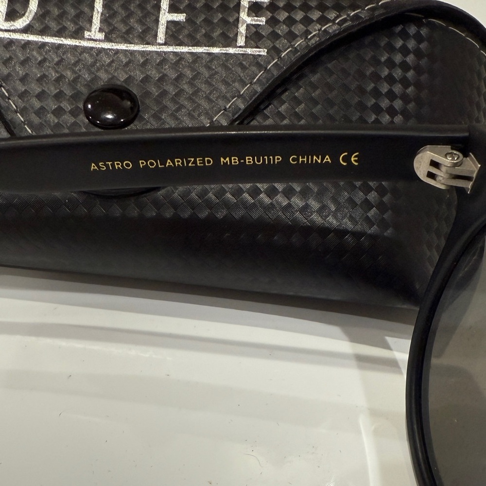 Diff Eyewear Black and Blue Sunglasses - Picture 5 of 6